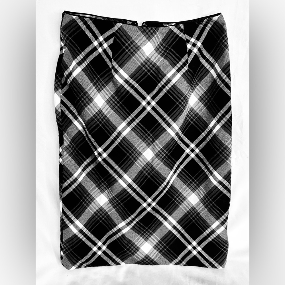 White House Black Market Plaid Pencil Skirt